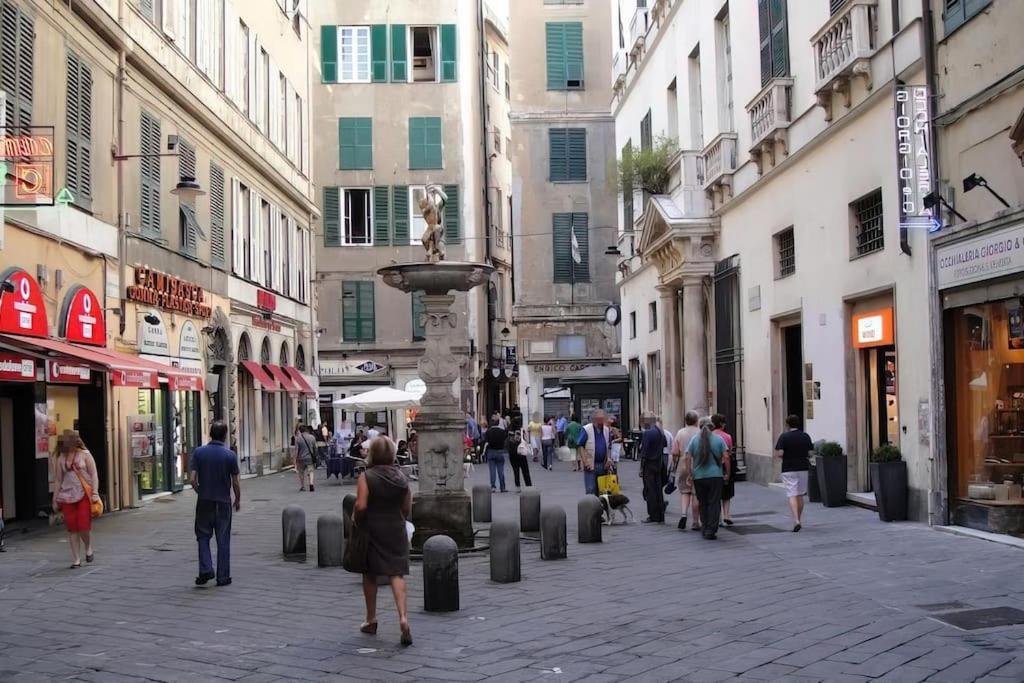Midway Home, Nel Centro Storico Di Genova ภายนอก รูปภาพ